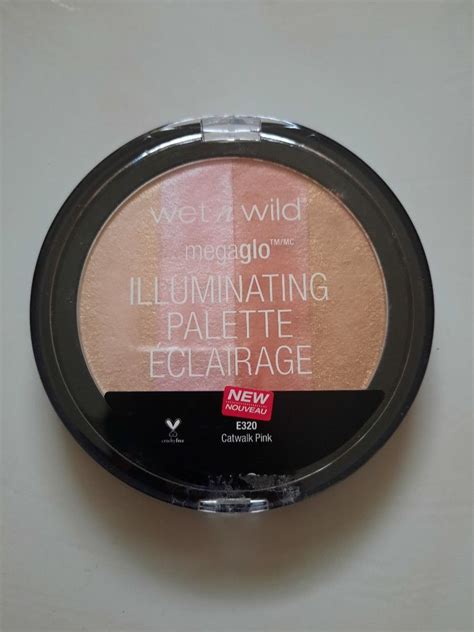 wet n wild banana powder|wet n wild illuminating palette.